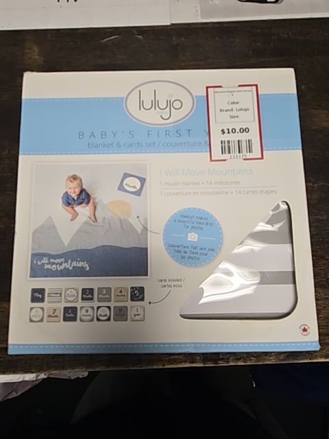 Lulujo Milestone Blanket And Card Set