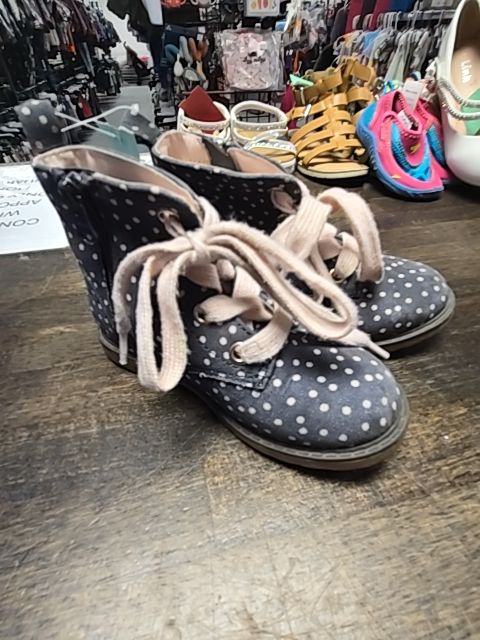 Grey/Pink Polka Dot Cat & Jack Boots, 9C G