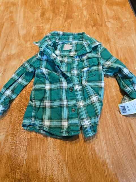 Green/Yellow/White Plaid Cat & Jack Longsleeve Button Up, 2T B