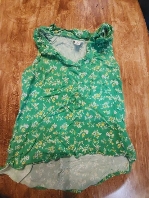 Green/White/Yellow Flowers Crown & Ivy Kids Shirt, 8 G