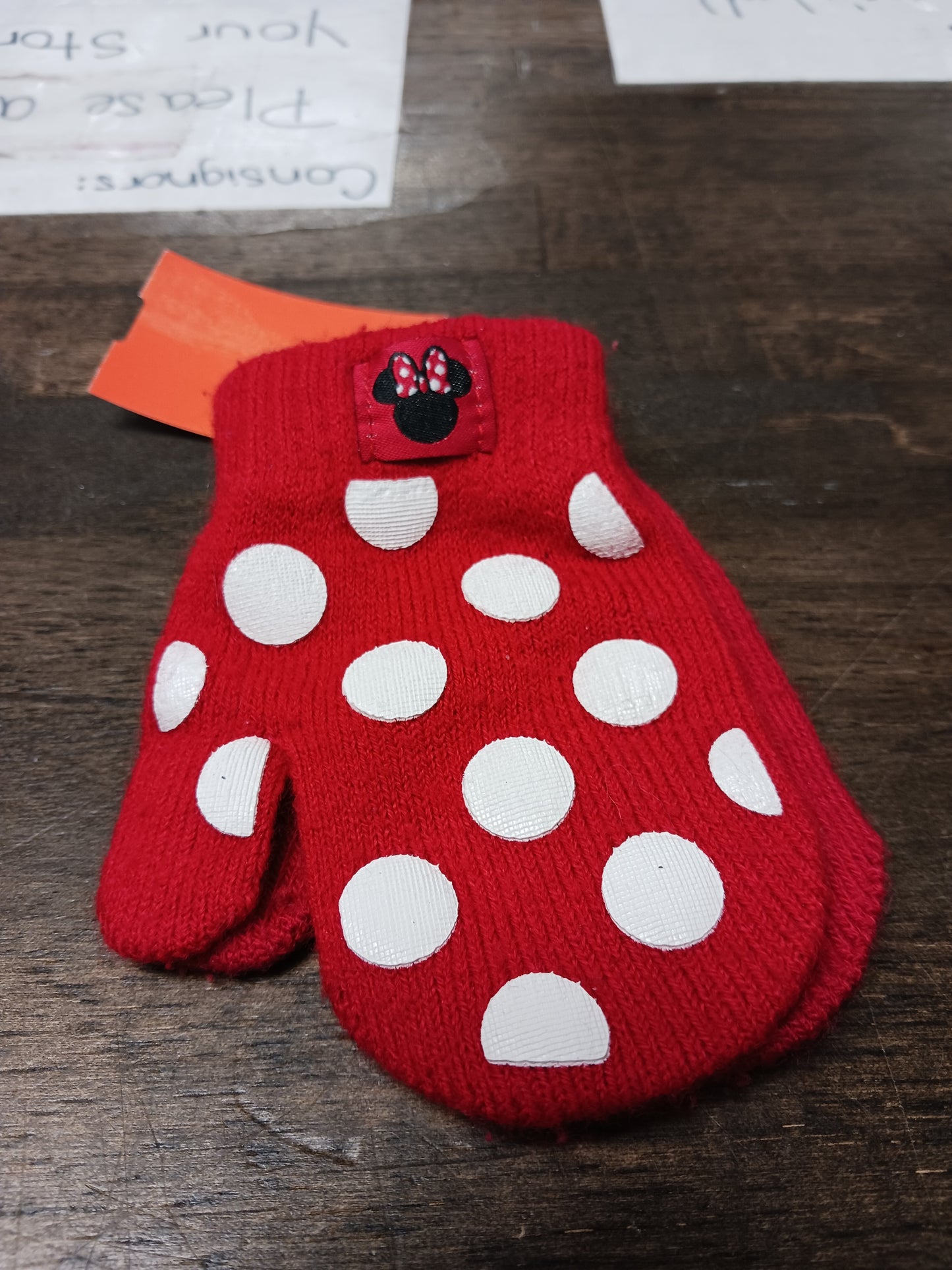 red/white Disney Minnie Mouse Mittens