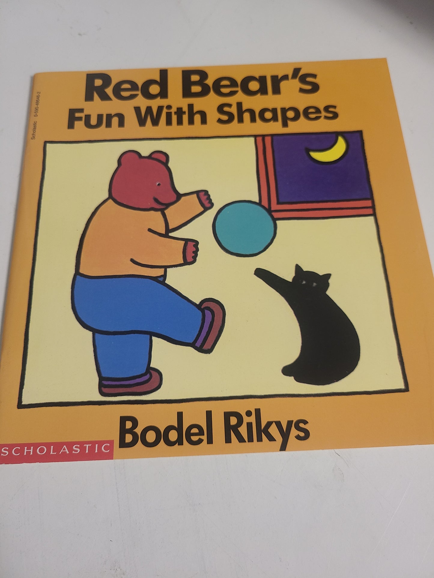 Red Bears fun with shapes