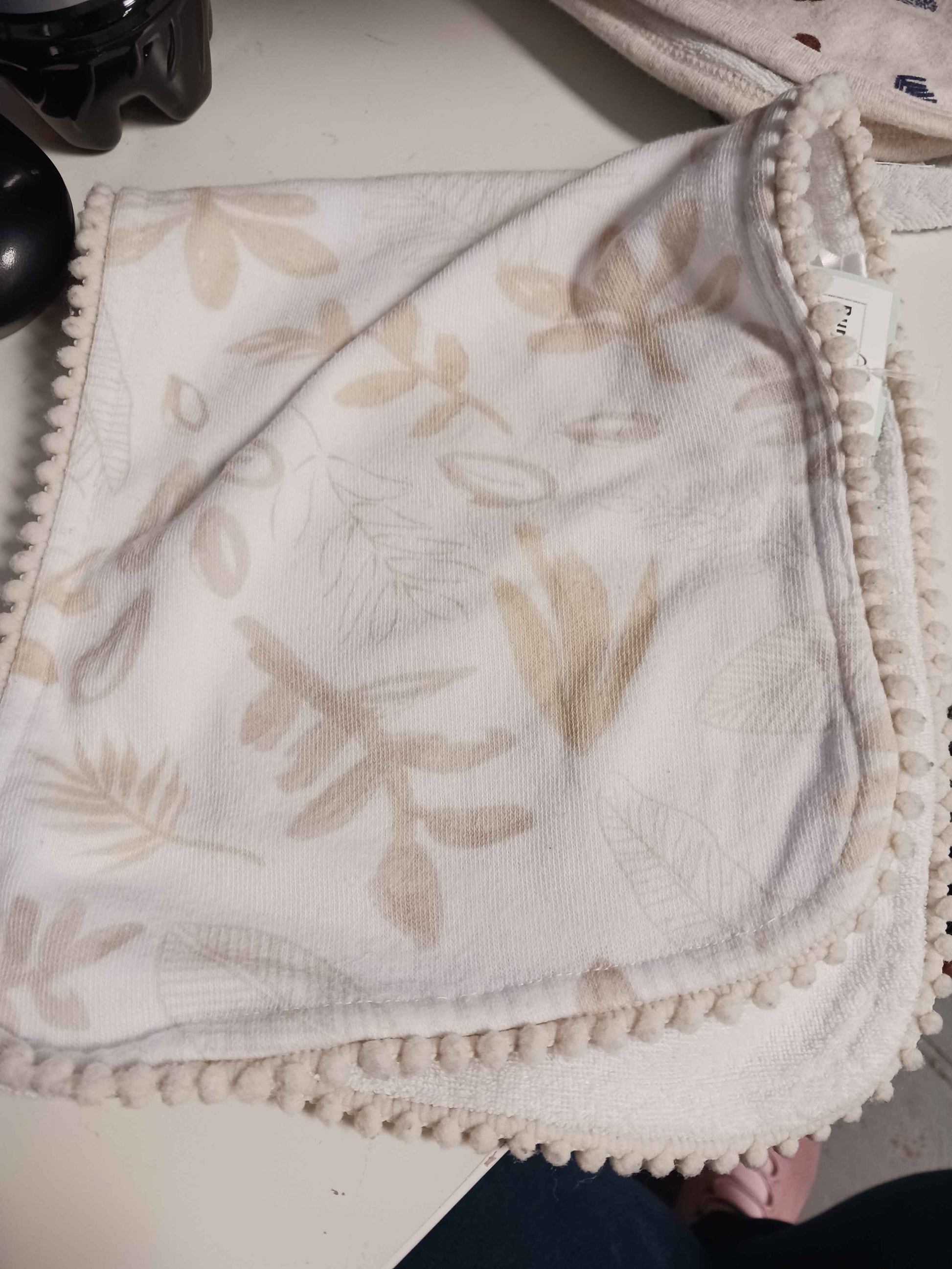 White/Tan Leaf  Burp Cloth