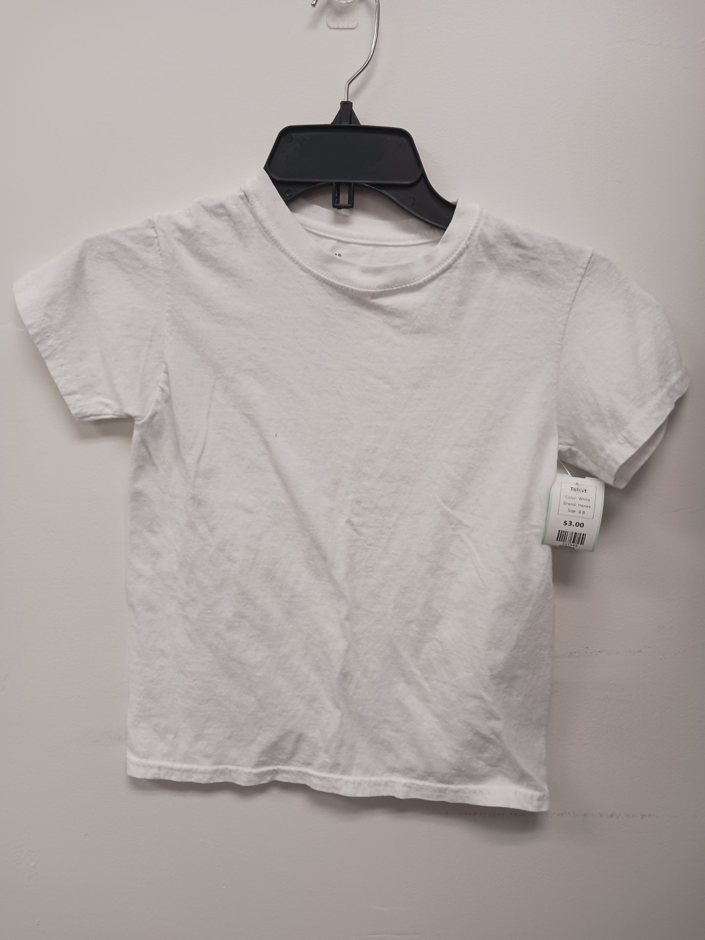 White Hanes Tshirt, 8 B