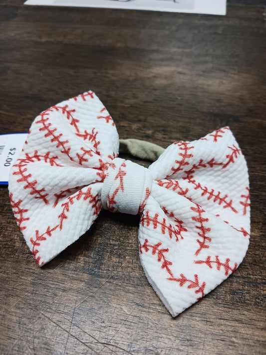 baseball  bow
