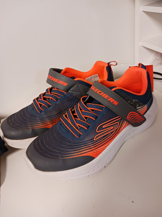 Navy/Orange Sketchers Sneakers, 2.5 B