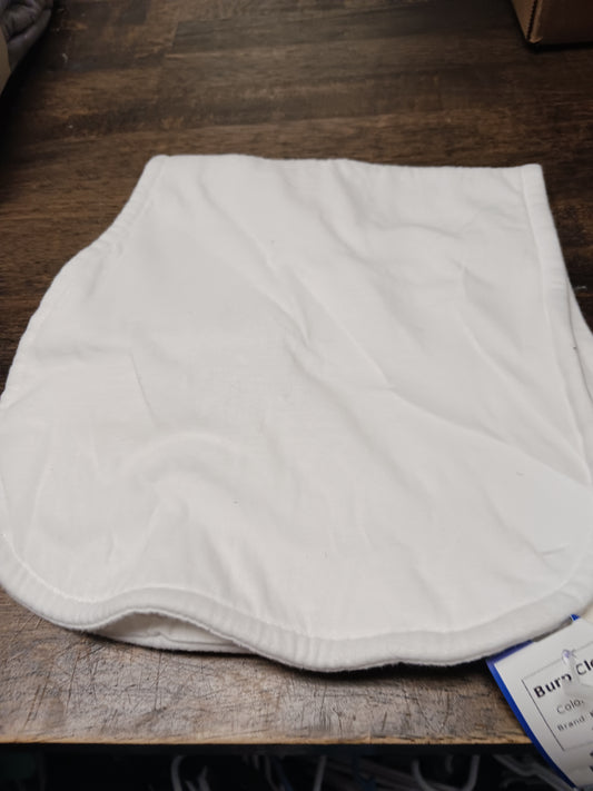white Kiddy Star Burp Cloth