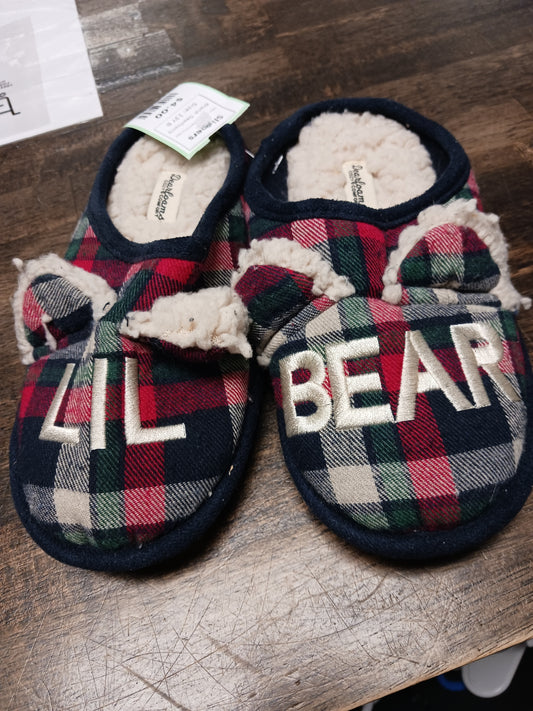 Red/Navy/Green/White Plaid Dearfoams Slippers, 13Y B