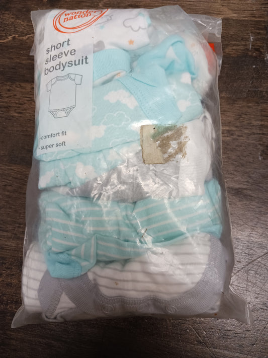 blue/white Wonder Nation 6 Pak Cloud Onesie 6/9m, 6M B