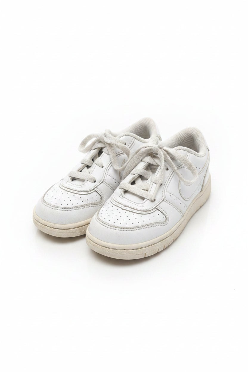 White Nike Sneakers, 7C B