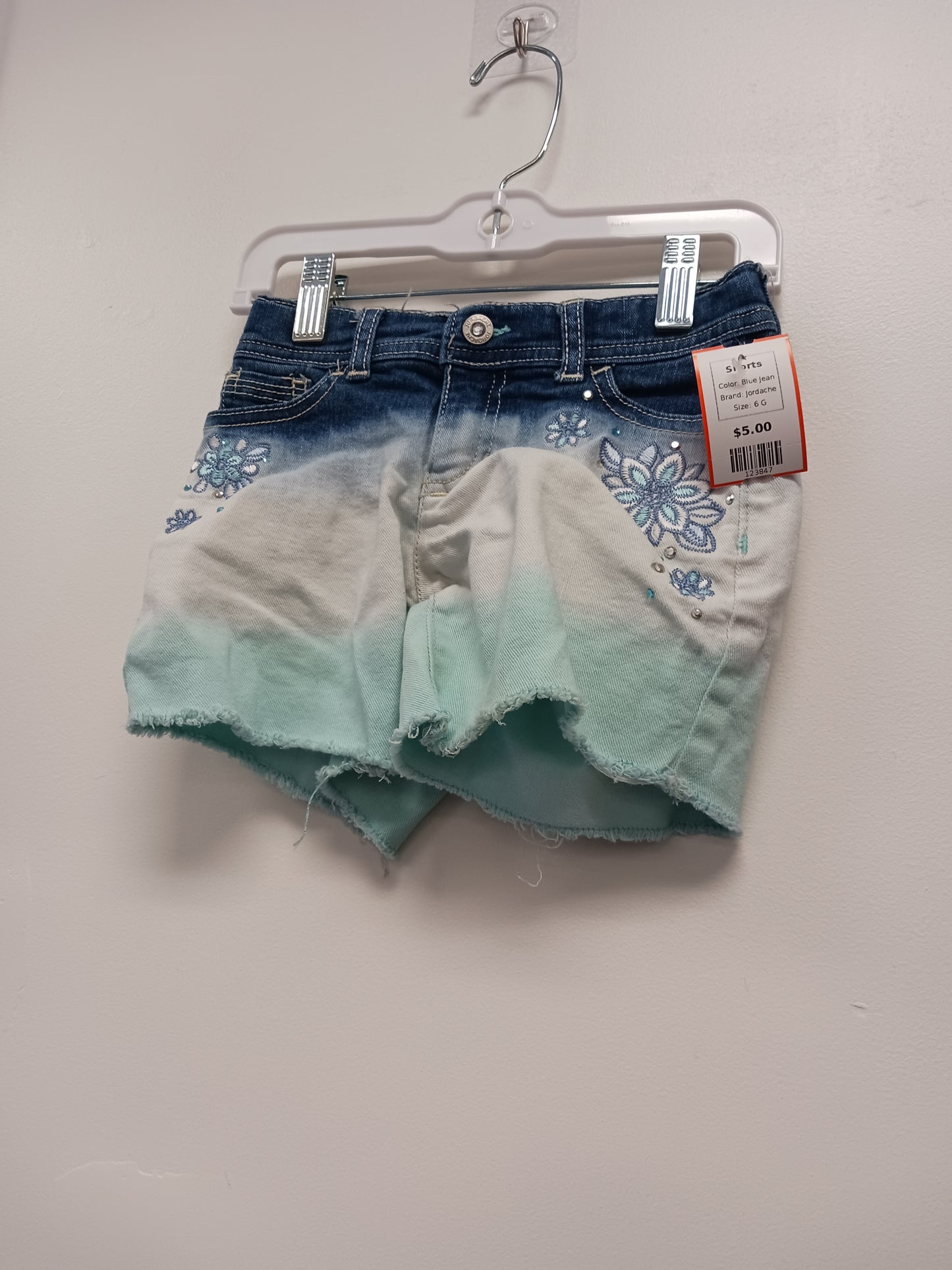 Blue Jean Jordache Shorts, 6 G