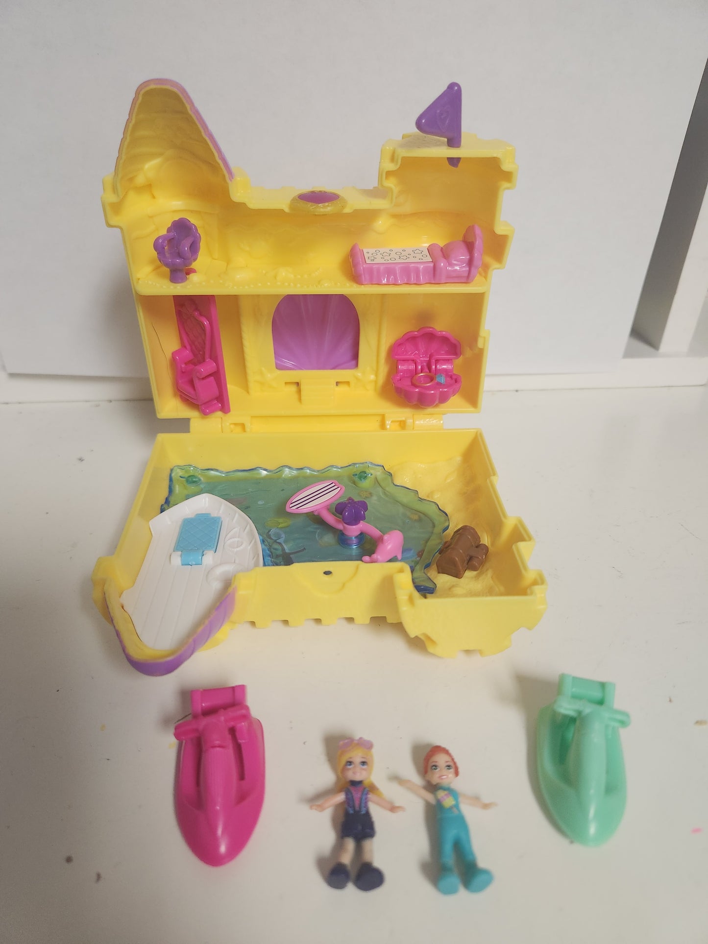 Polly Pocket Surf N' Sandventure Playset