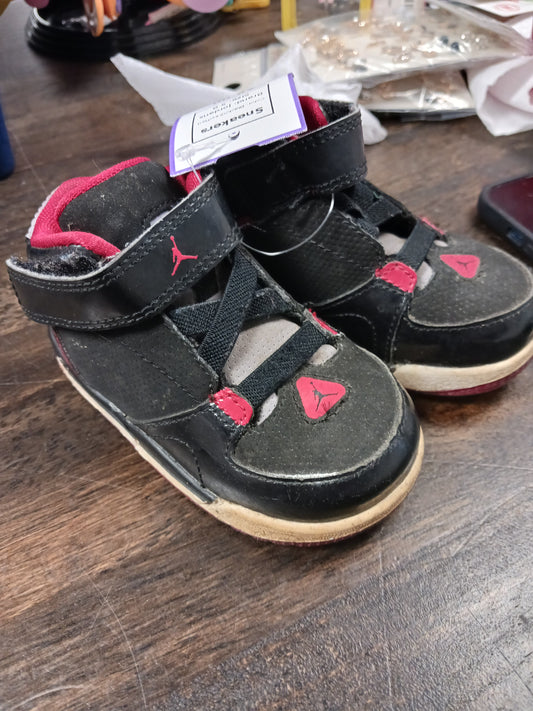 Black/Grey/Red Jordans Sneakers, 5 B