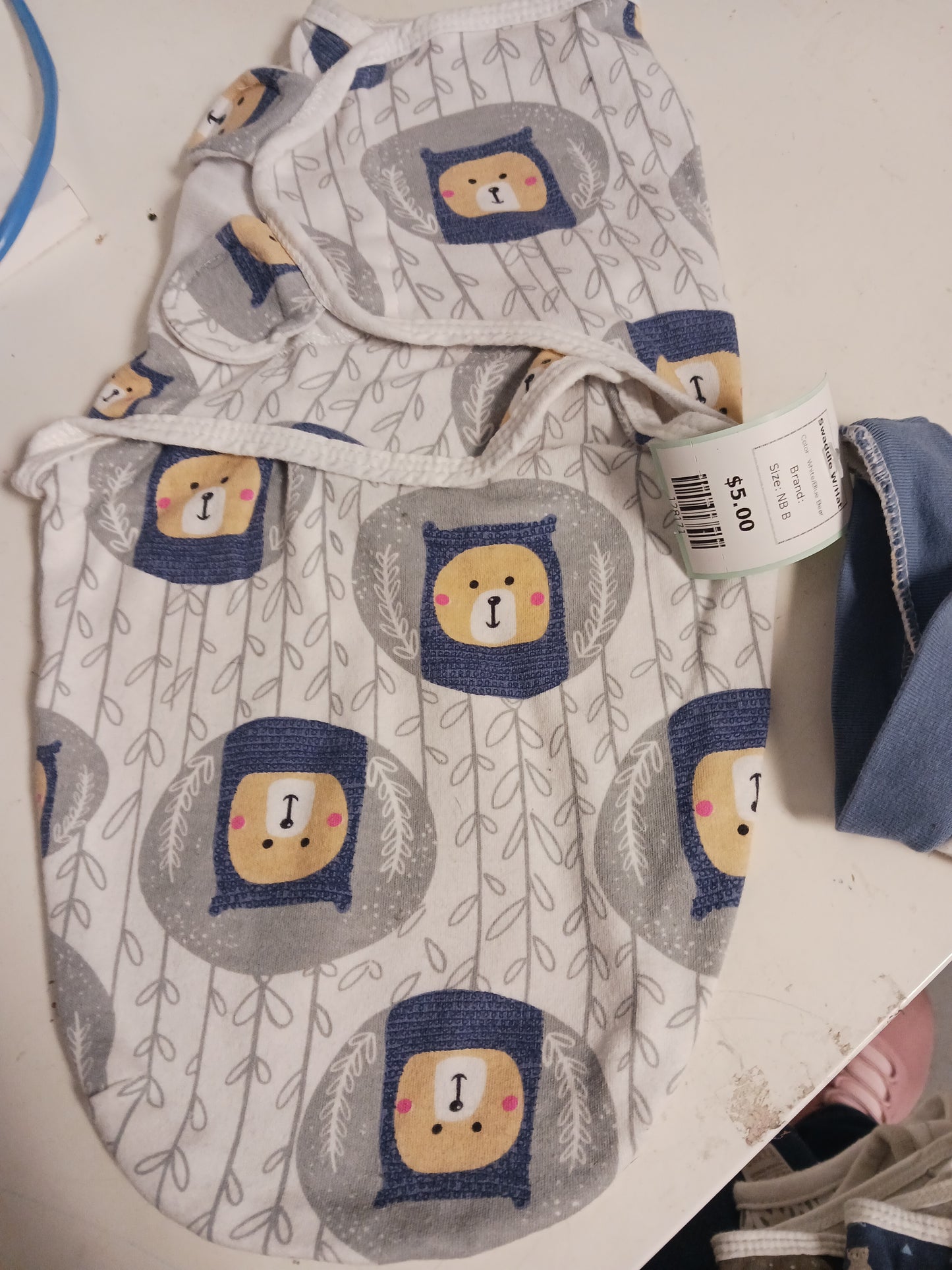 White/Blue Bear  Swaddle W/Hat, NB B