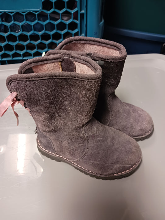 Grey/Pink UGG Boots, 7C G