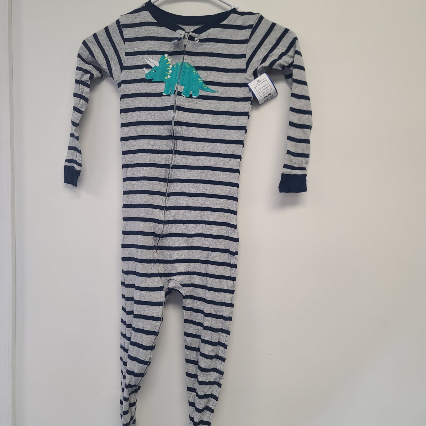 grey/blue simple joy one piece dinosaur, 5T B