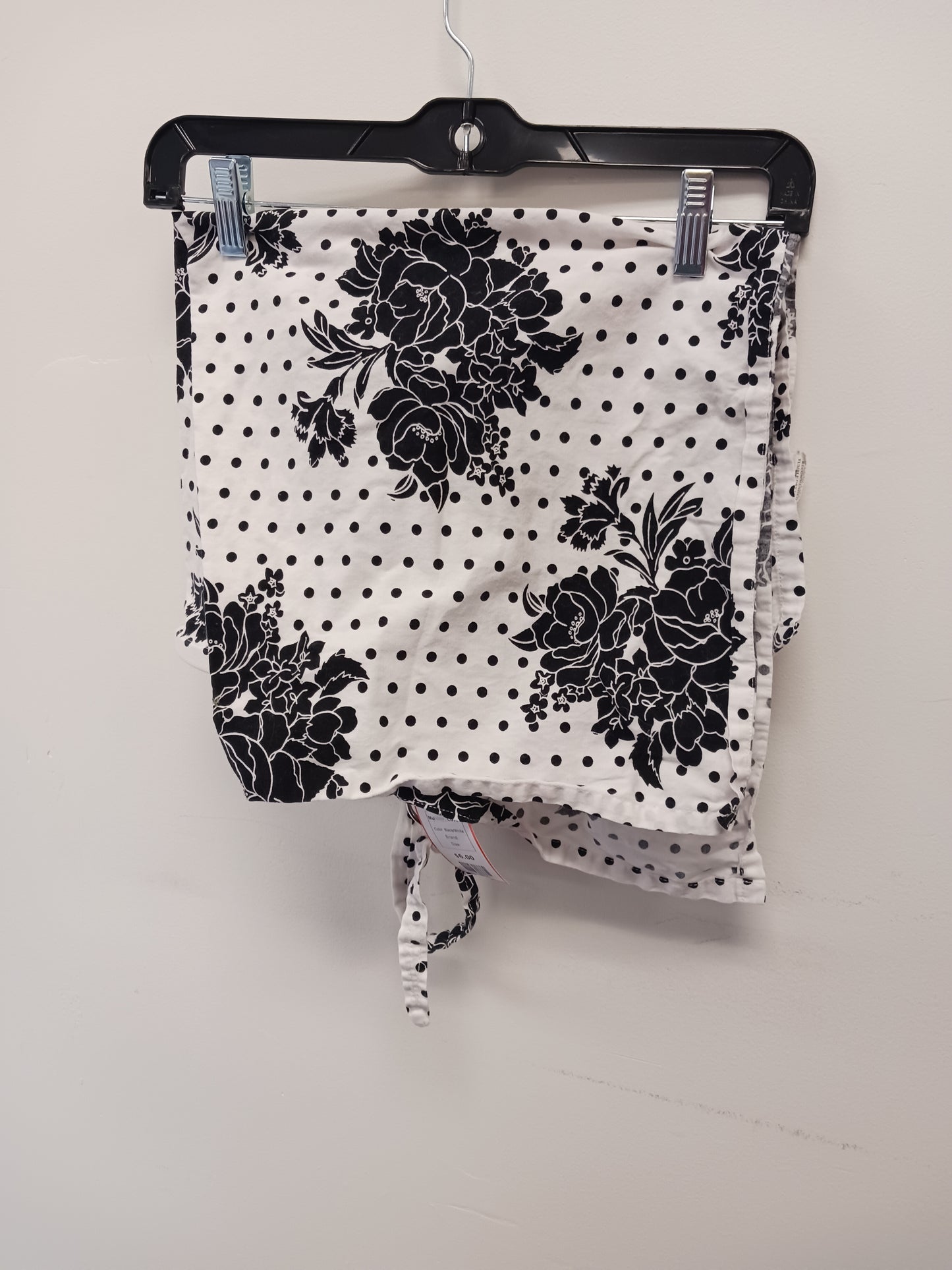 Black/White  Nursing Cover