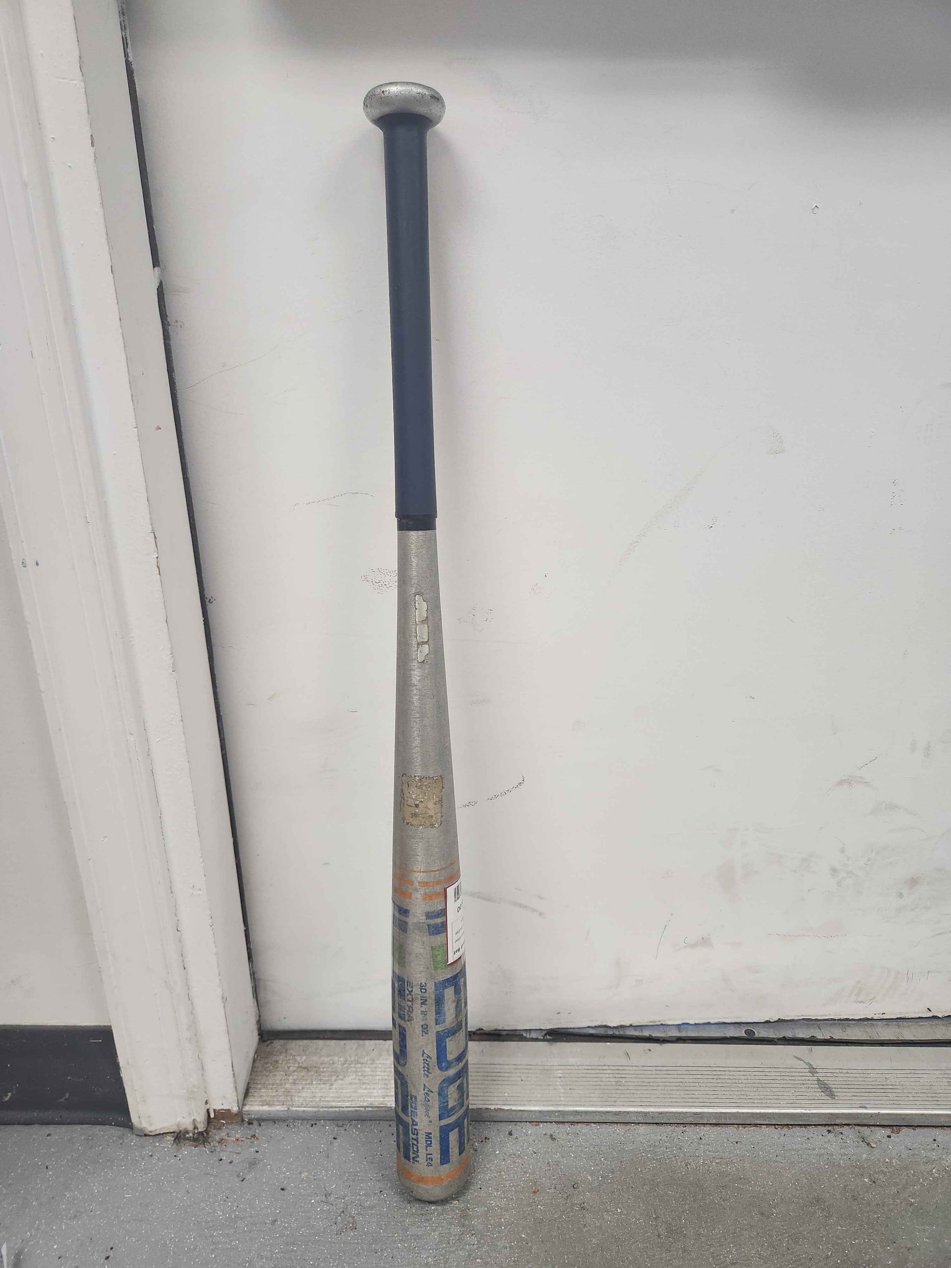 Navy/Silver Easton Baseball Bat