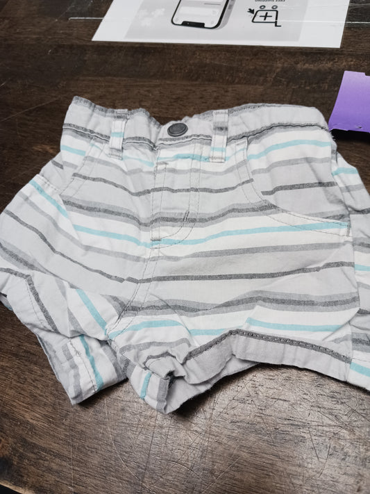 white/grey Garanimals Striped Shorts 0-3m, NB B