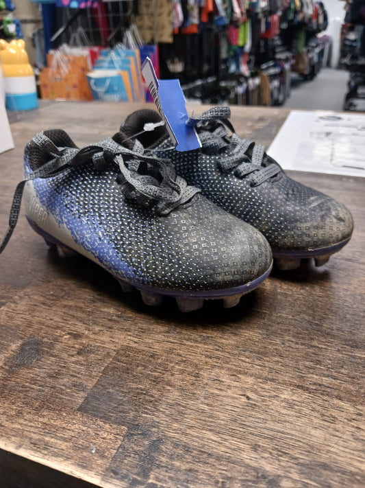 Black/Purple/Silver DSG Soccer Cleats, 8C B