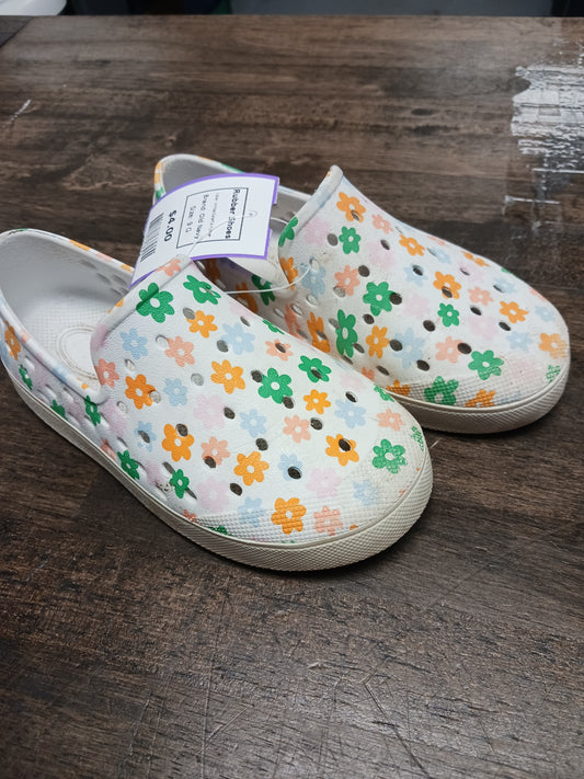 White/Colorful Flower Old Navy Rubber Shoes, 9 G