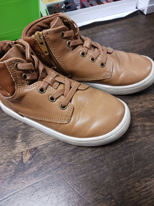 Tan Gap Boots, 10 B