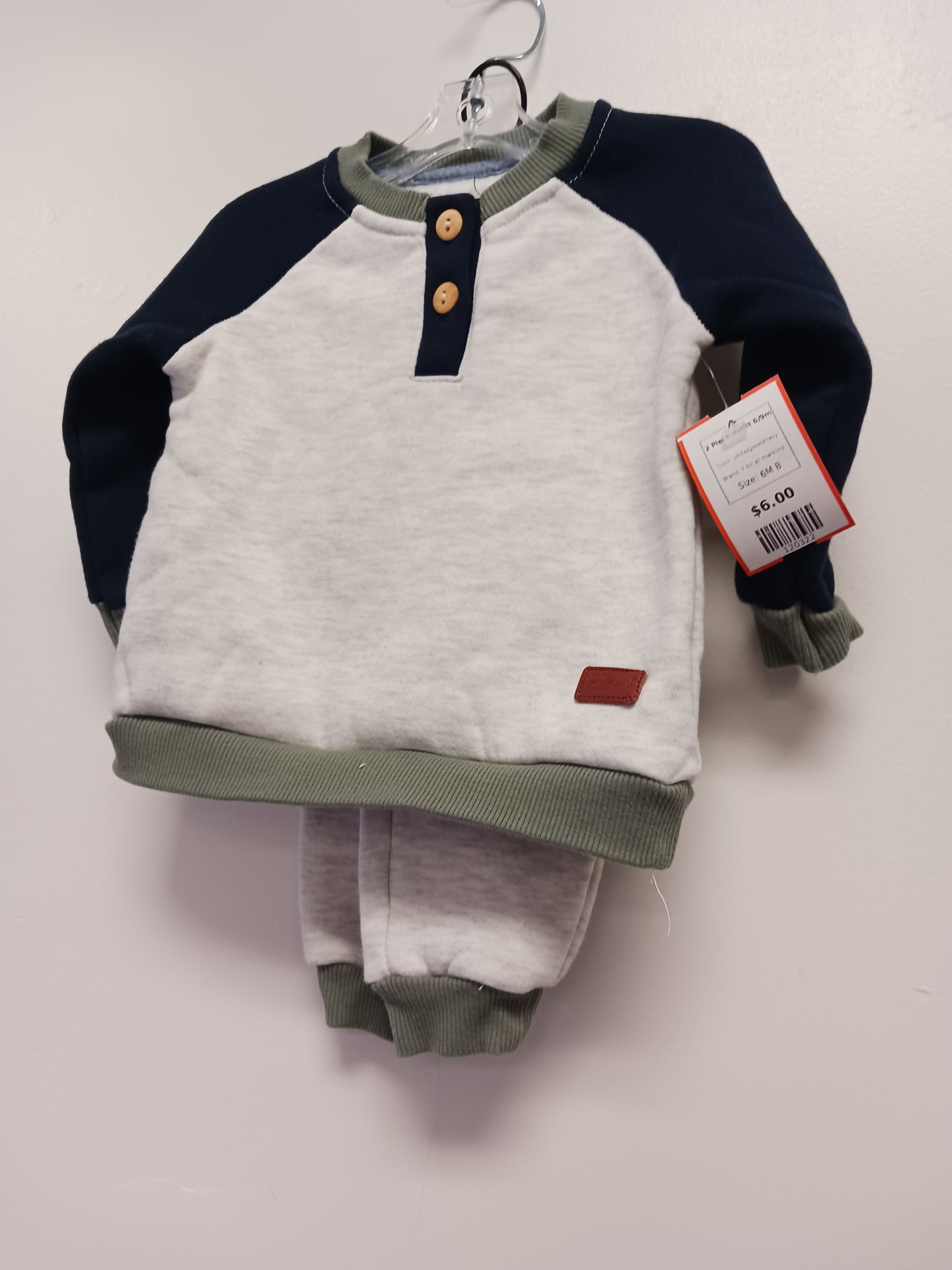 white/green/navy 7 for all mankind 2 Piece outfit 6/9m, 6M B