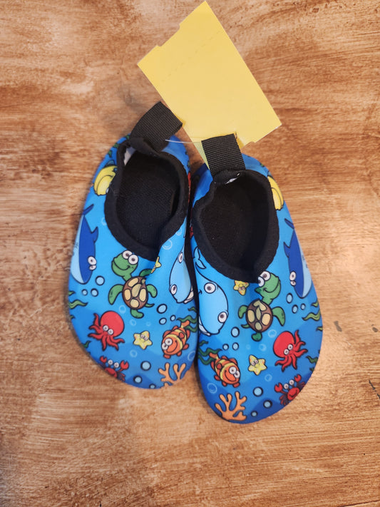 Blue Fish  Water Shoes, 6C B