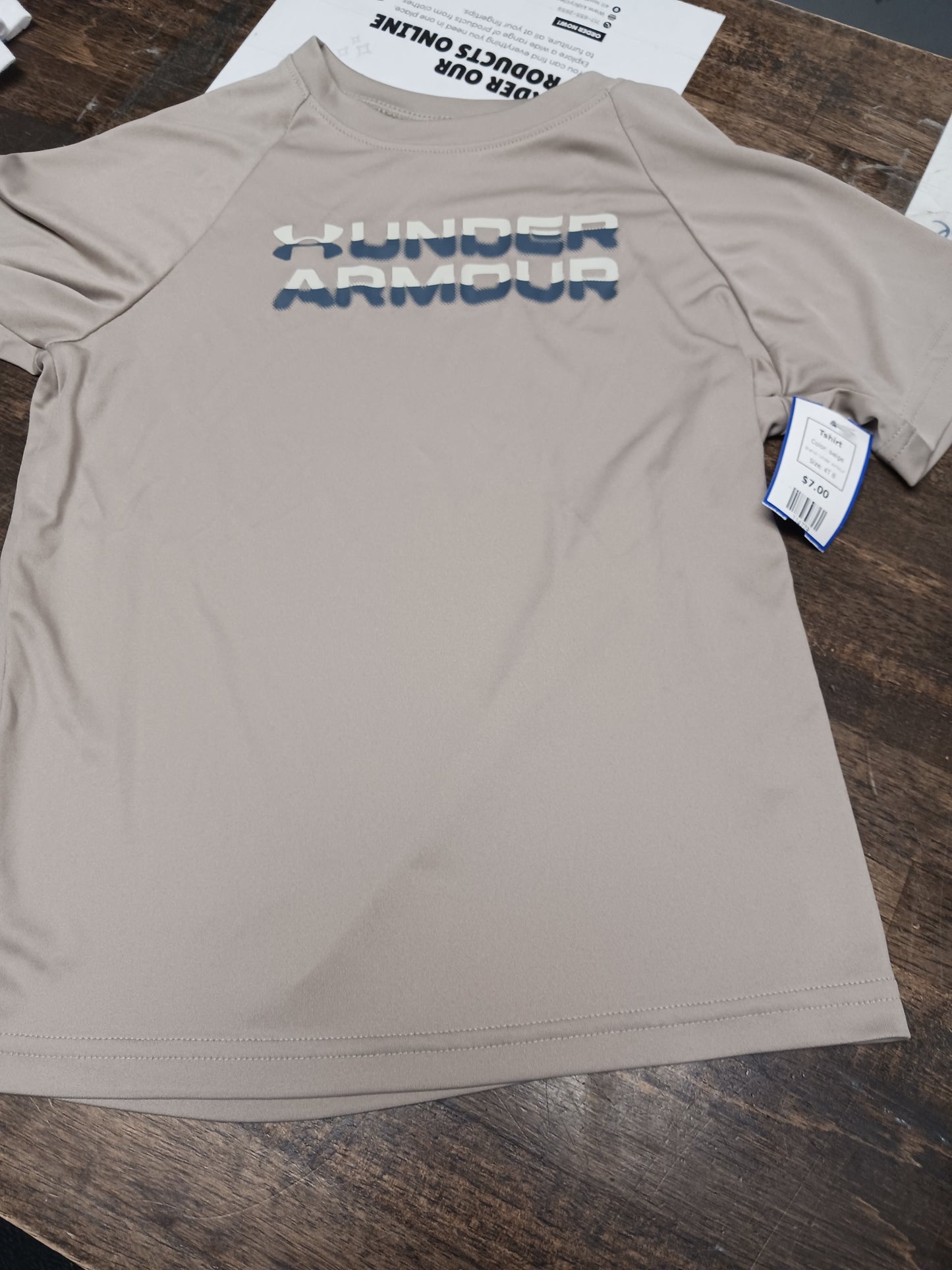 beige Under Armour Tshirt, 4T B