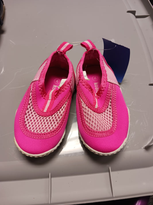 pink Koala Kids Water Shoes, 4 G