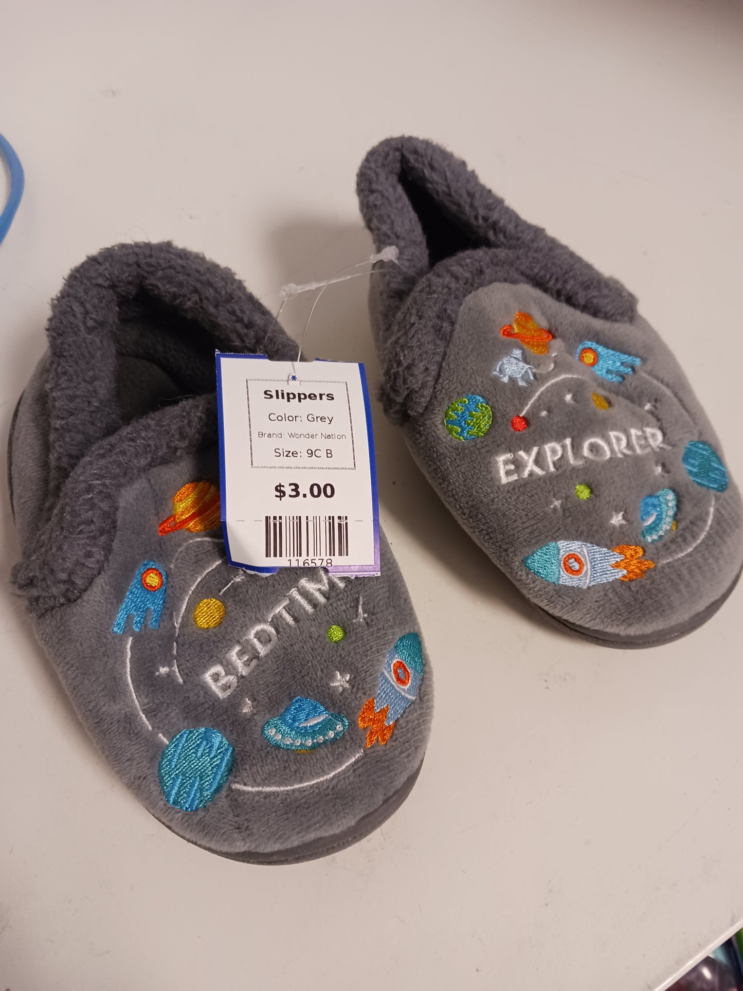 Grey Wonder Nation Slippers, 9C B