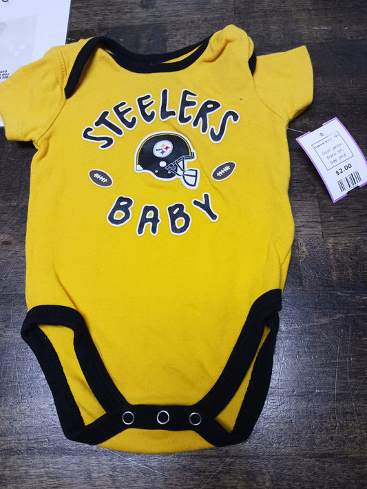 yellow NFL Steelers Onesie 3-6m, 3M B