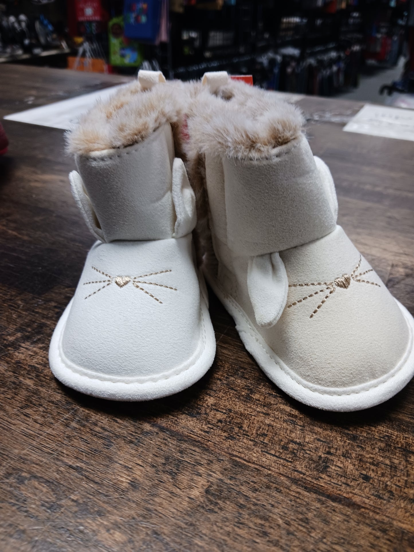White Carters Crib Shoes, 3-6M G