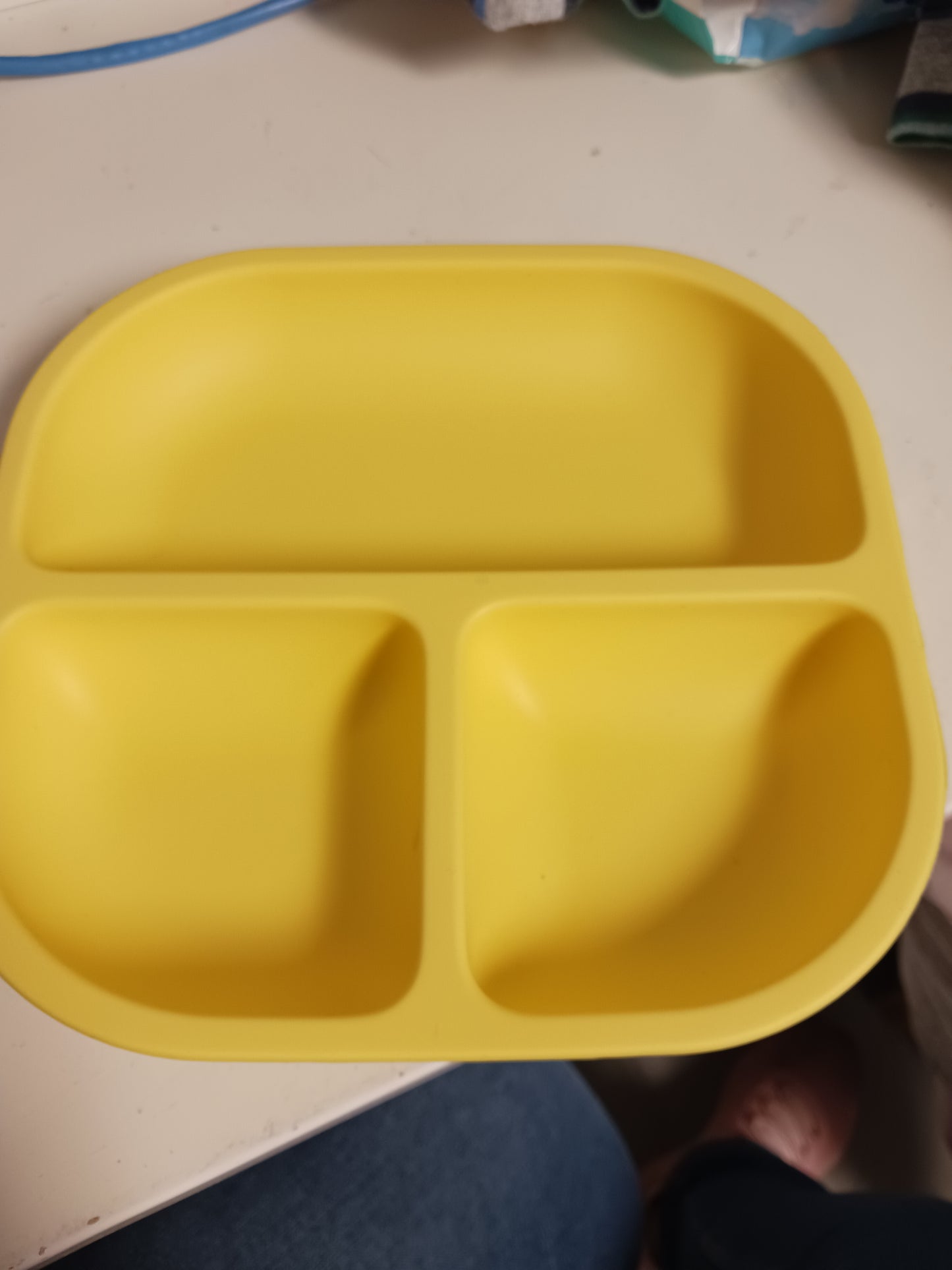 yellow Babelio Divided Plate