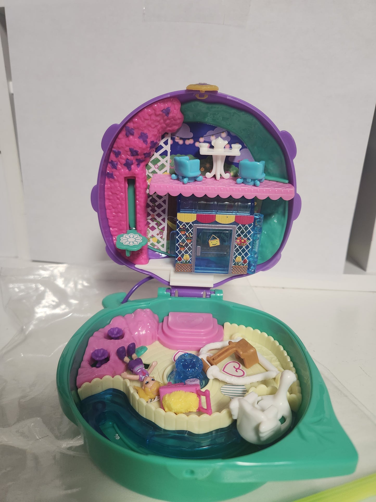 Pink/Purple/Green Polly Pocket Lil' Ladybug Garden