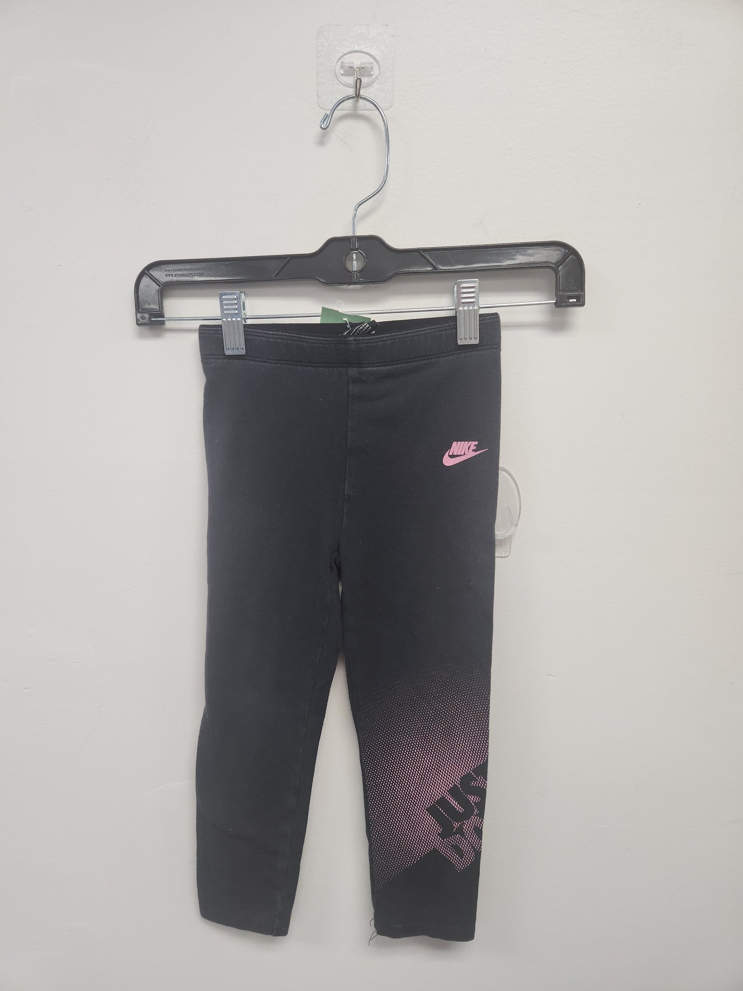 Black/Pink Nike Leggings, 4T G