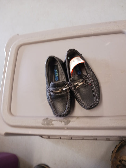 Black Josmo Slip Ons, 7 B