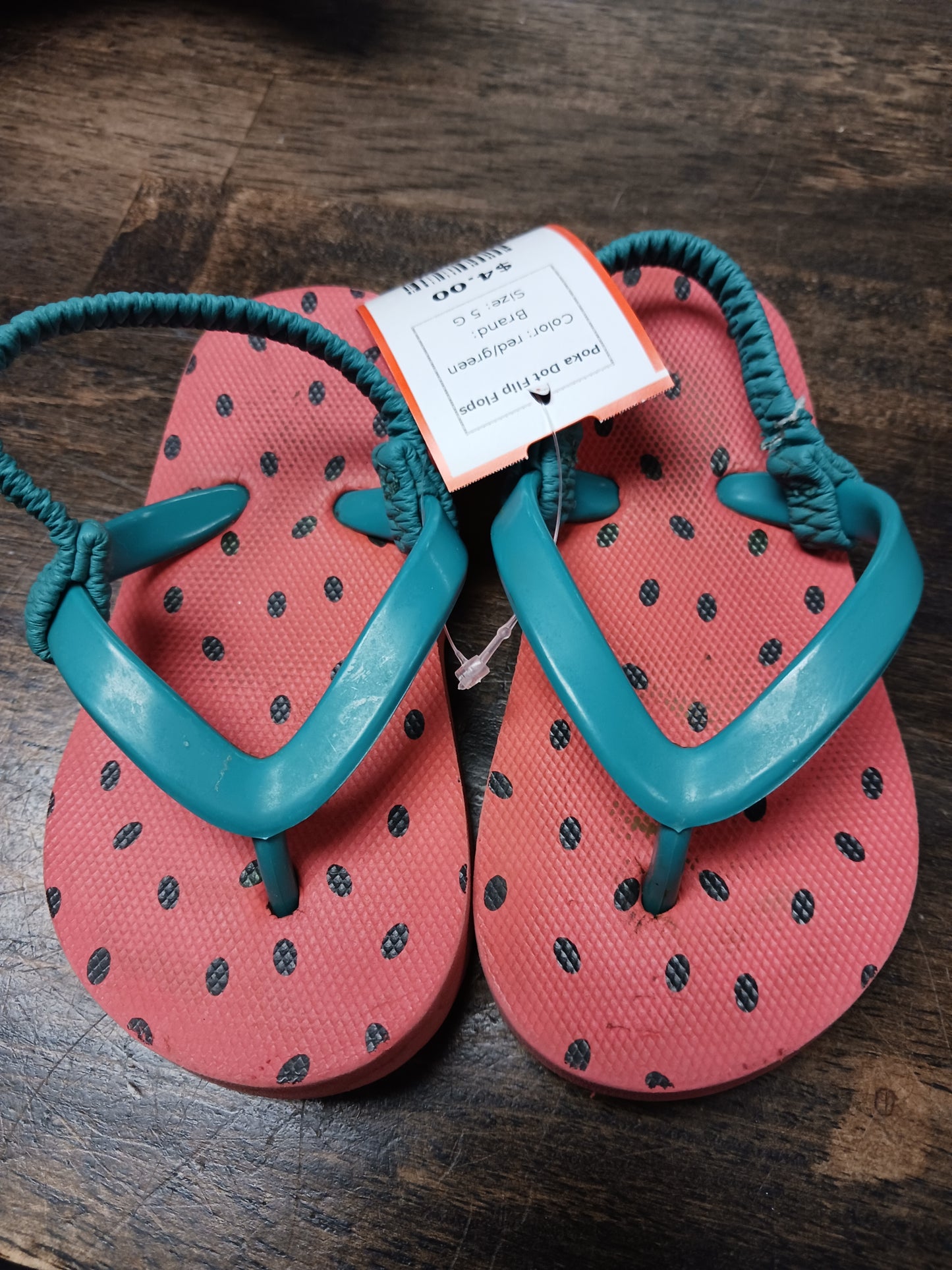 red/green  Poka Dot Flip Flops, 5 G