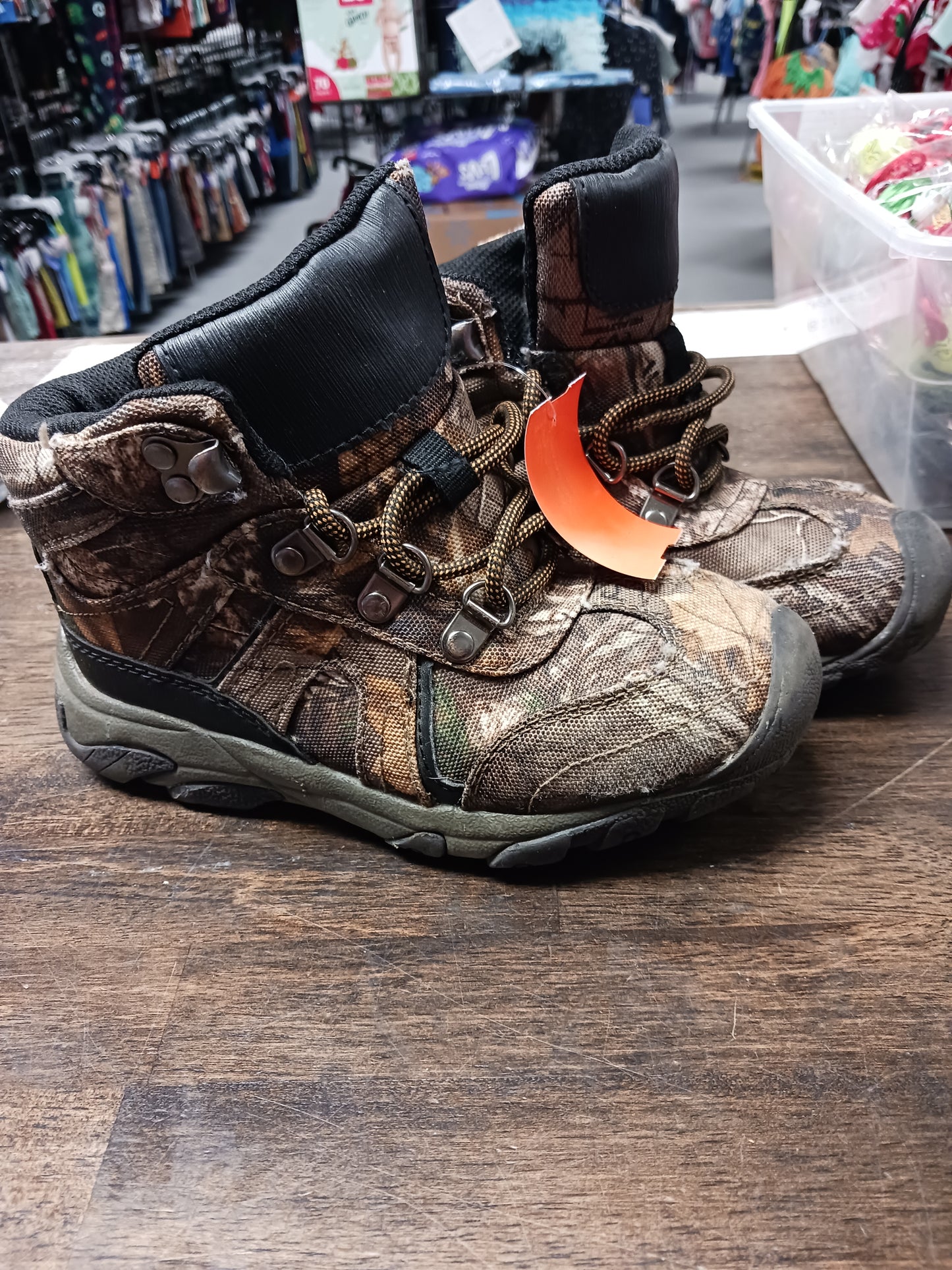 Brown Camo Ozark Trail Hiking Boots, 13 B