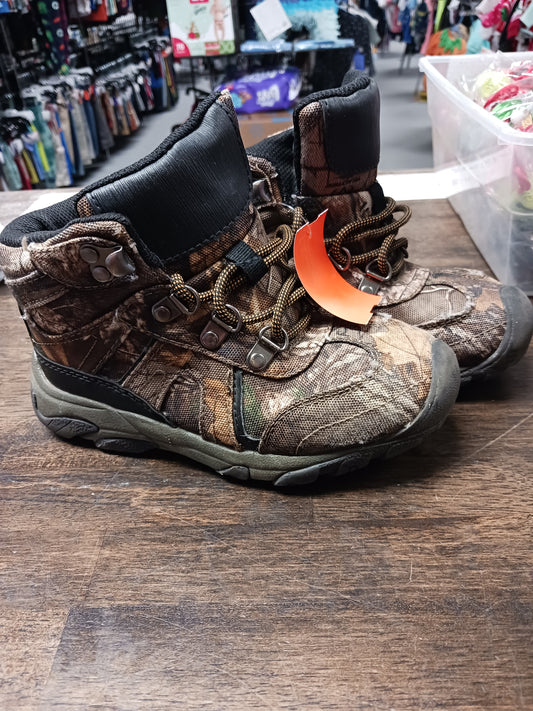 Brown Camo Ozark Trail Hiking Boots, 13 B