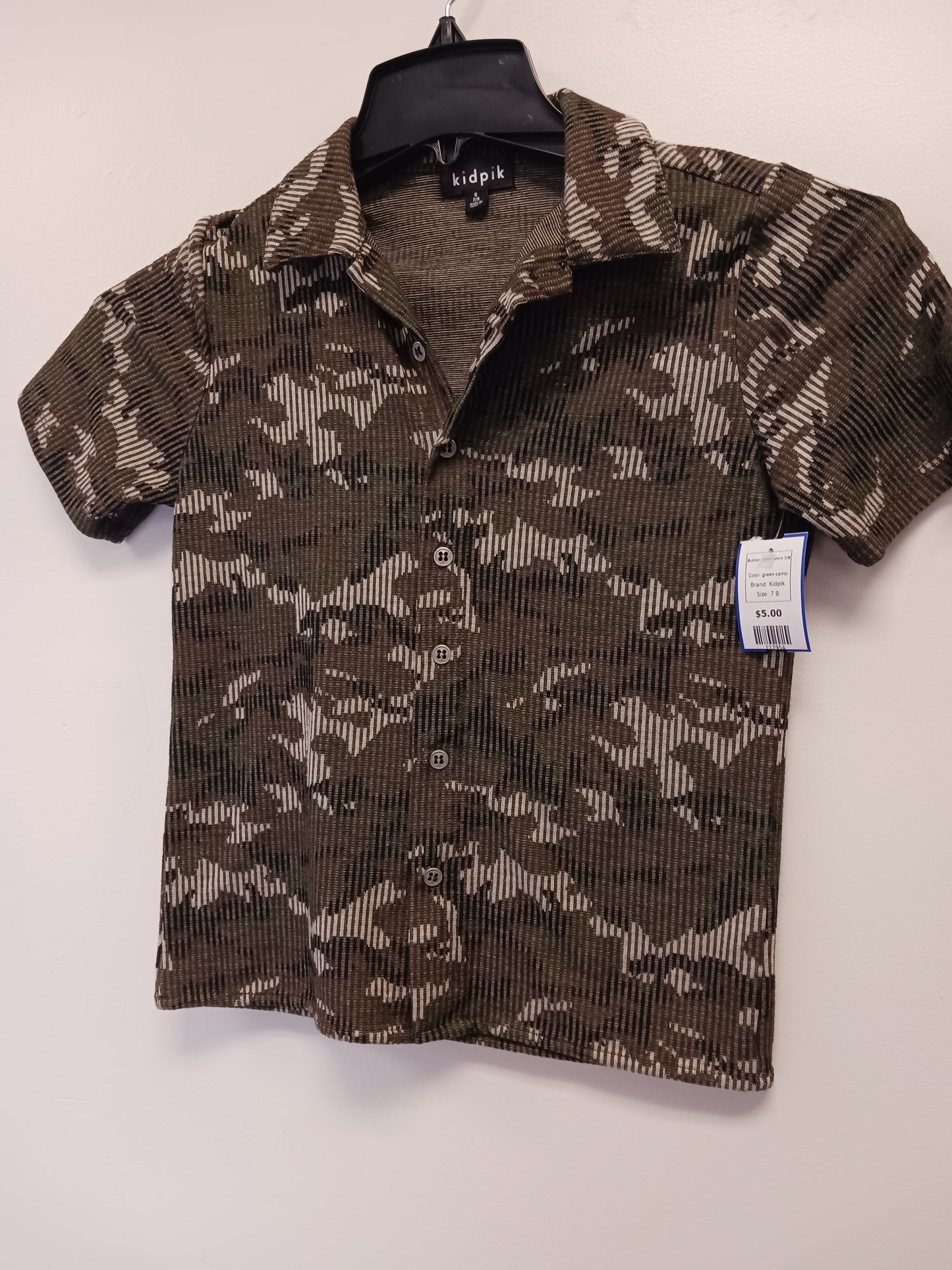 green camo Kidpik Button down shirt 7/8, 7 B