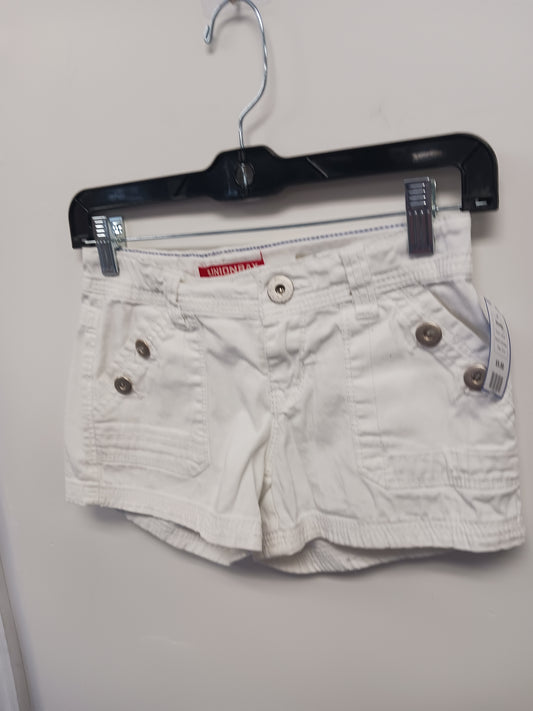 white Unionbay Shorts, 10 G