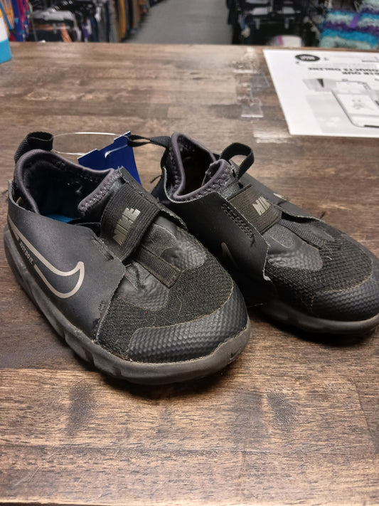 Black Nike Shoes, 8