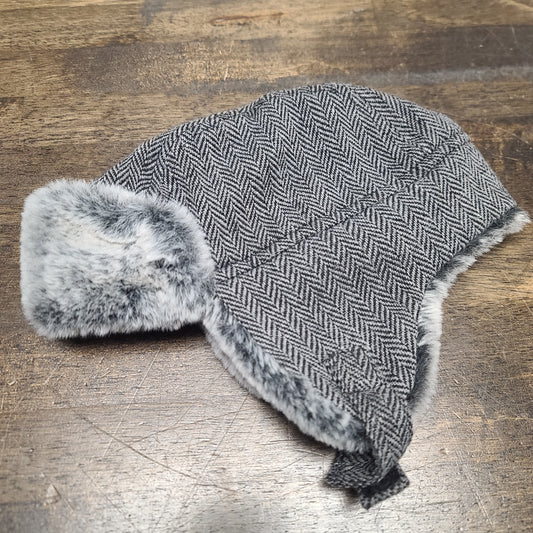 grey old Navy Winter Hat 0-6m, NB B
