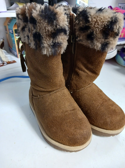 Brown  Boots, 6C G