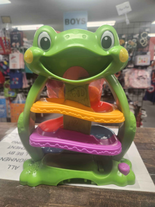 Green  Frog Rolling Ball Toy