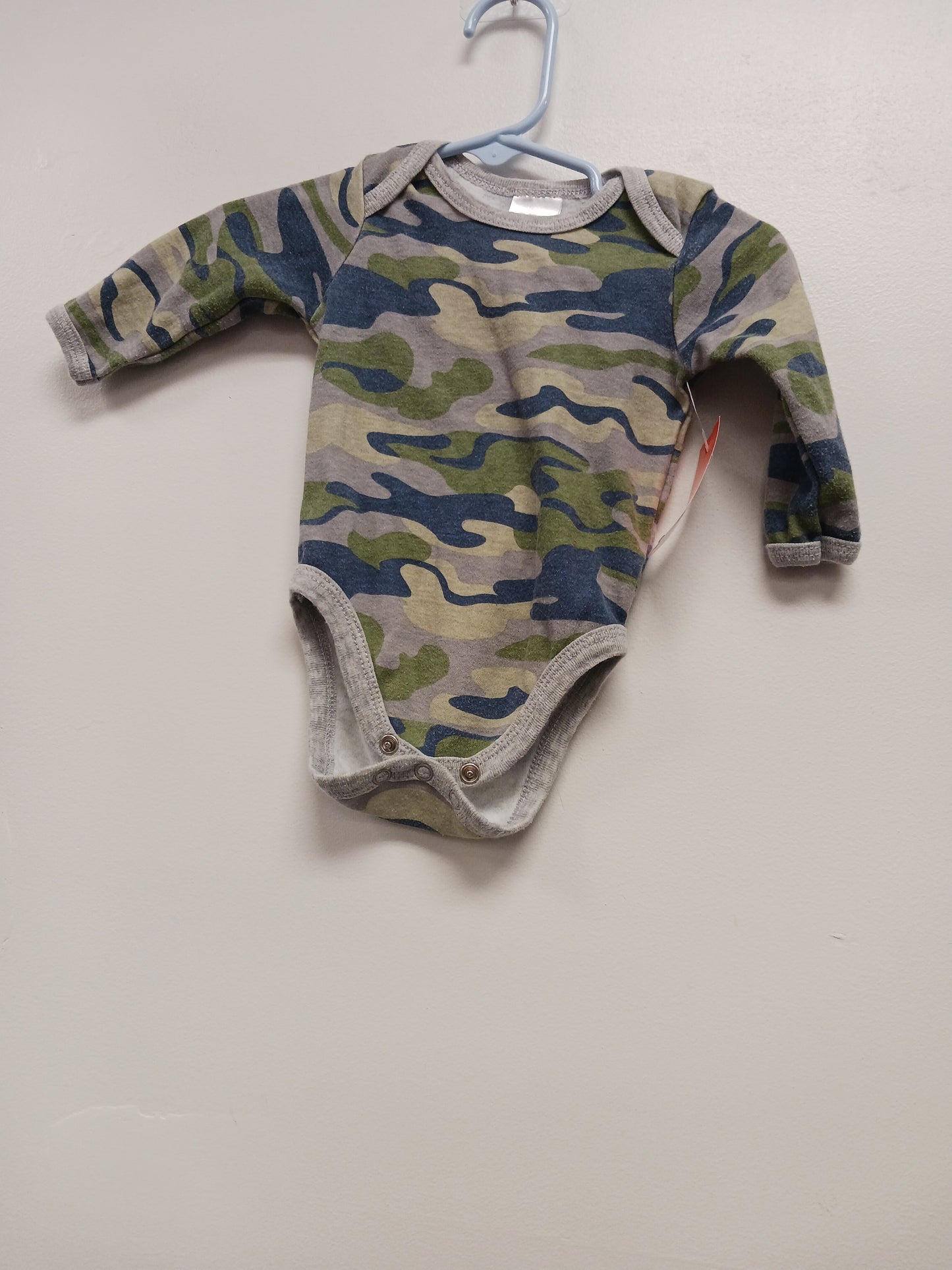 Green CJP Baby Long Sleeve Camo Onesie, NB B