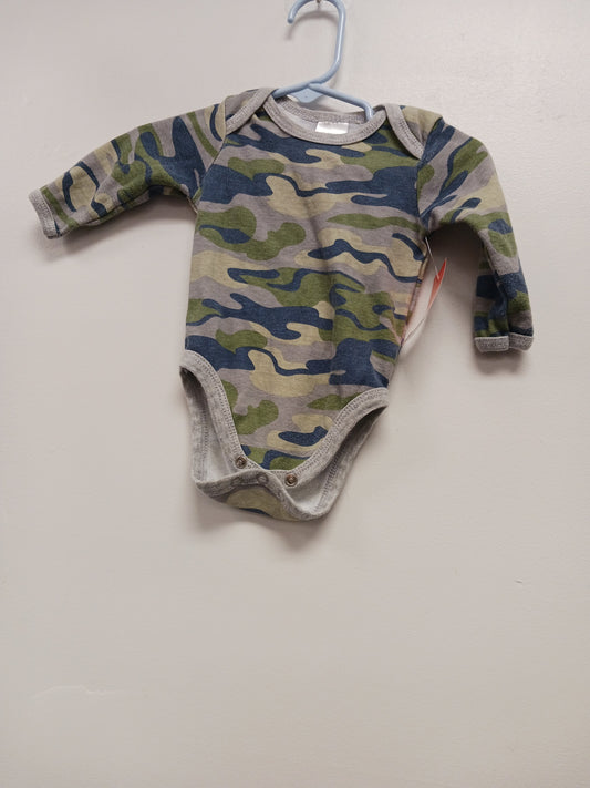 Green CJP Baby Long Sleeve Camo Onesie, NB B
