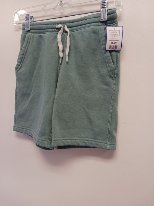 Green Old Navy Shorts, 8 B