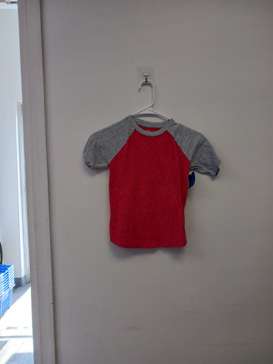 red/grey Wonder Nation Tshirt 6/7, 6 B